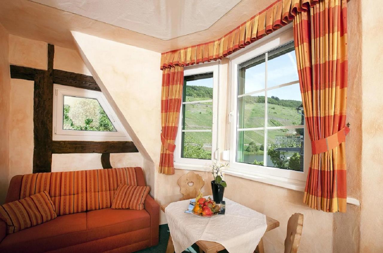 Gaestehaus Zur Traube Reil Bagian luar foto