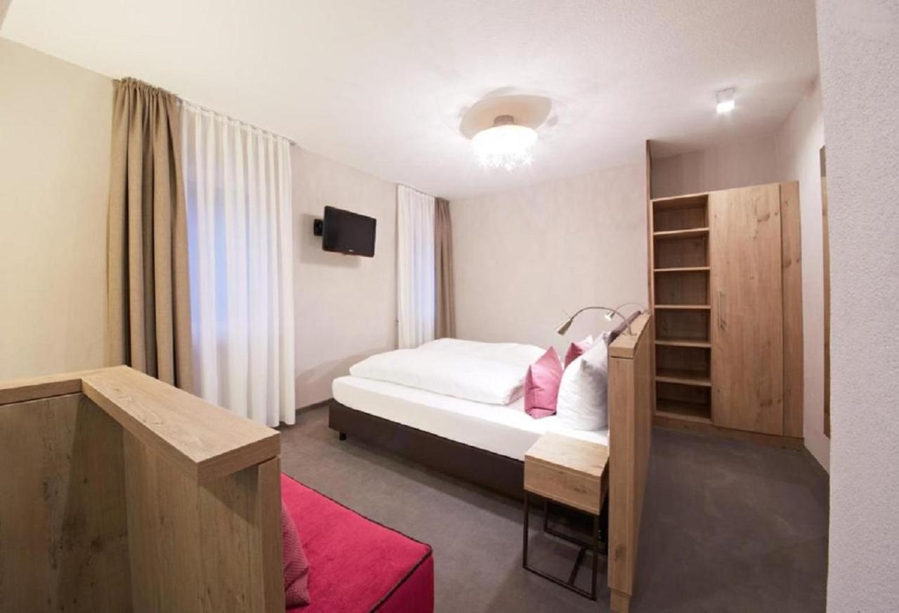 Gaestehaus Zur Traube Reil Bagian luar foto
